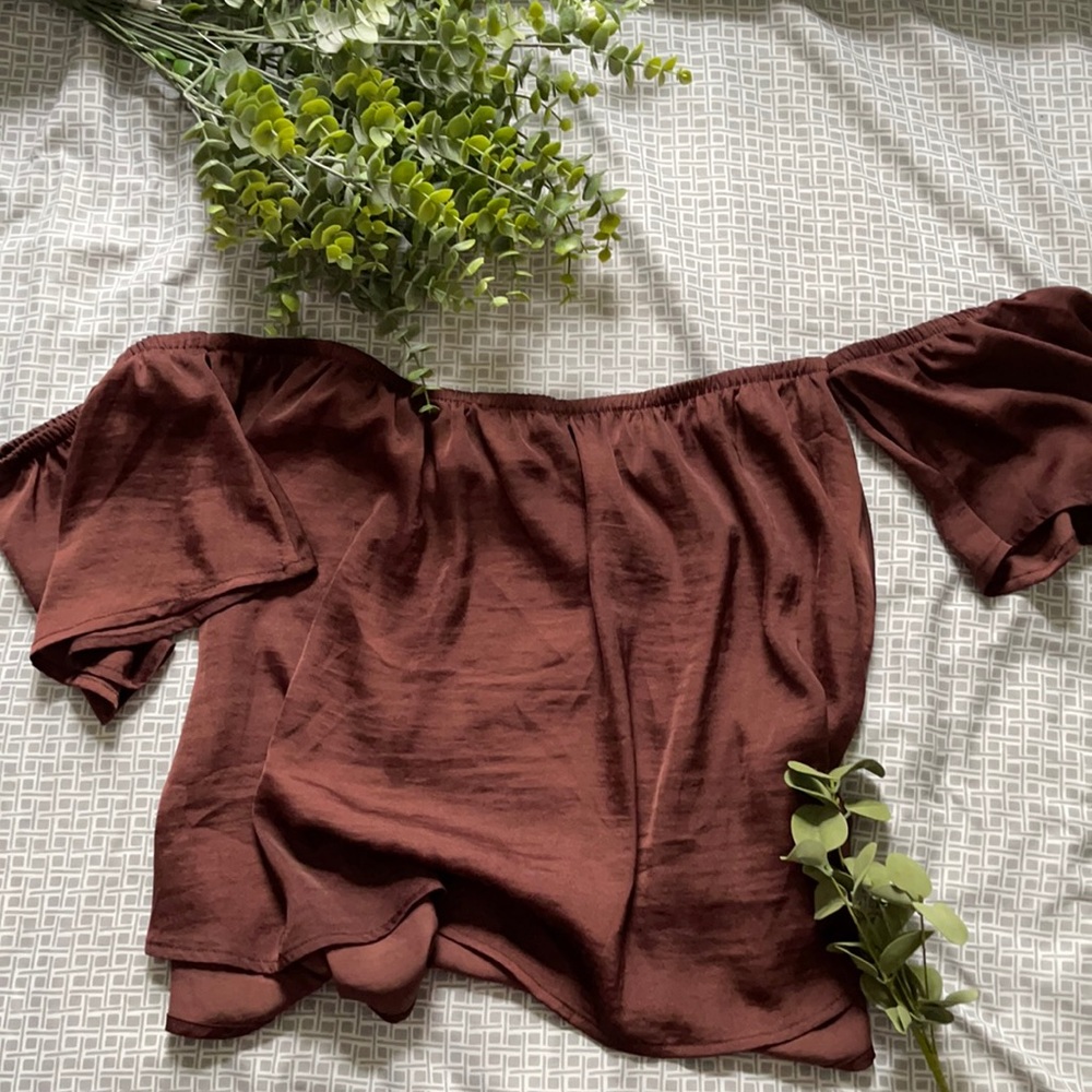 American eagle maroon silky strapless shirt
